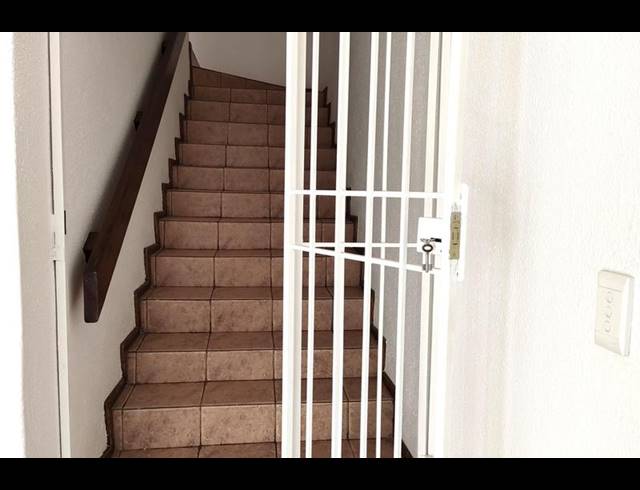 3 BEDROOM TOWNHOUSE FOR SALE IN BEDFORD GARDENS